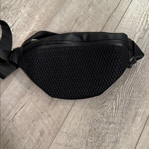 Black Mesh Men's Crossbody Bag